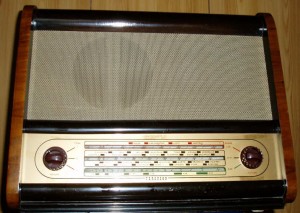 ferguson 353a vintage wooden cabinet radio