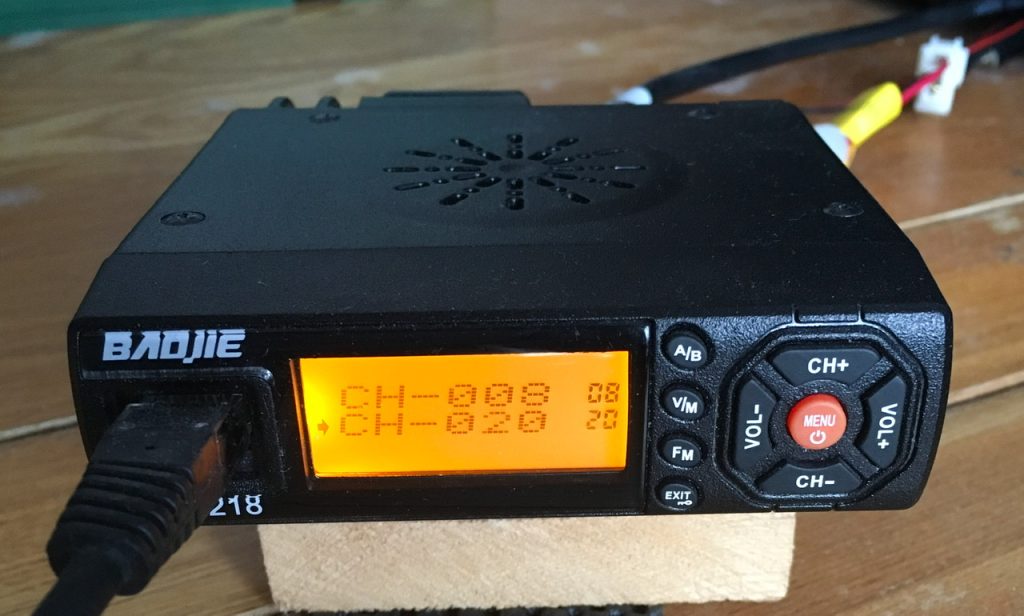 Baojie BJ-218 radio