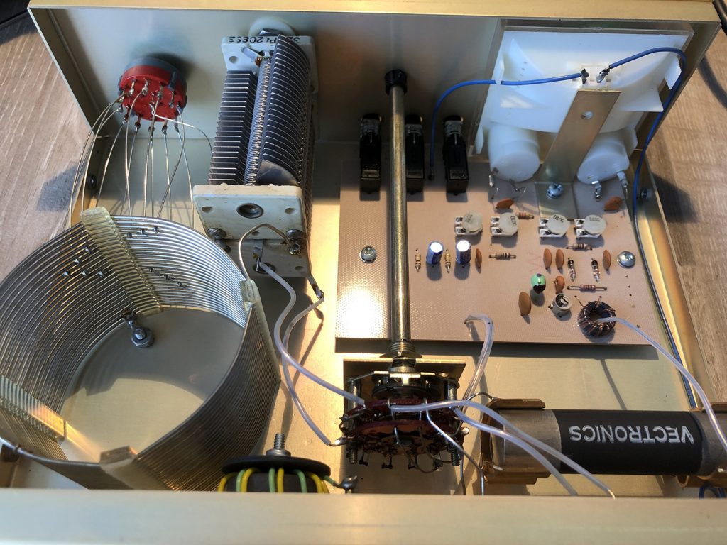 Vectronics VC-300DLP 1.8-30MHz ATU