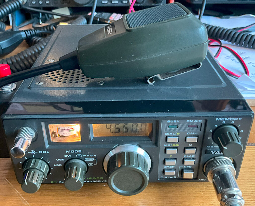 Yaesu FT290R transceiver