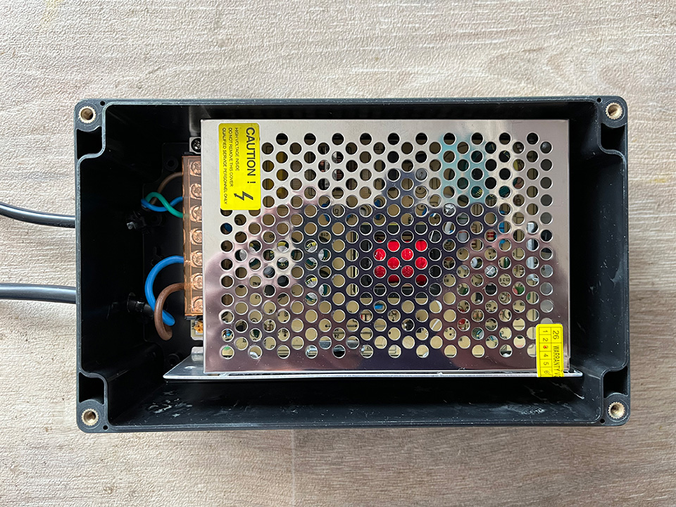 Clansman 28 volt PSU